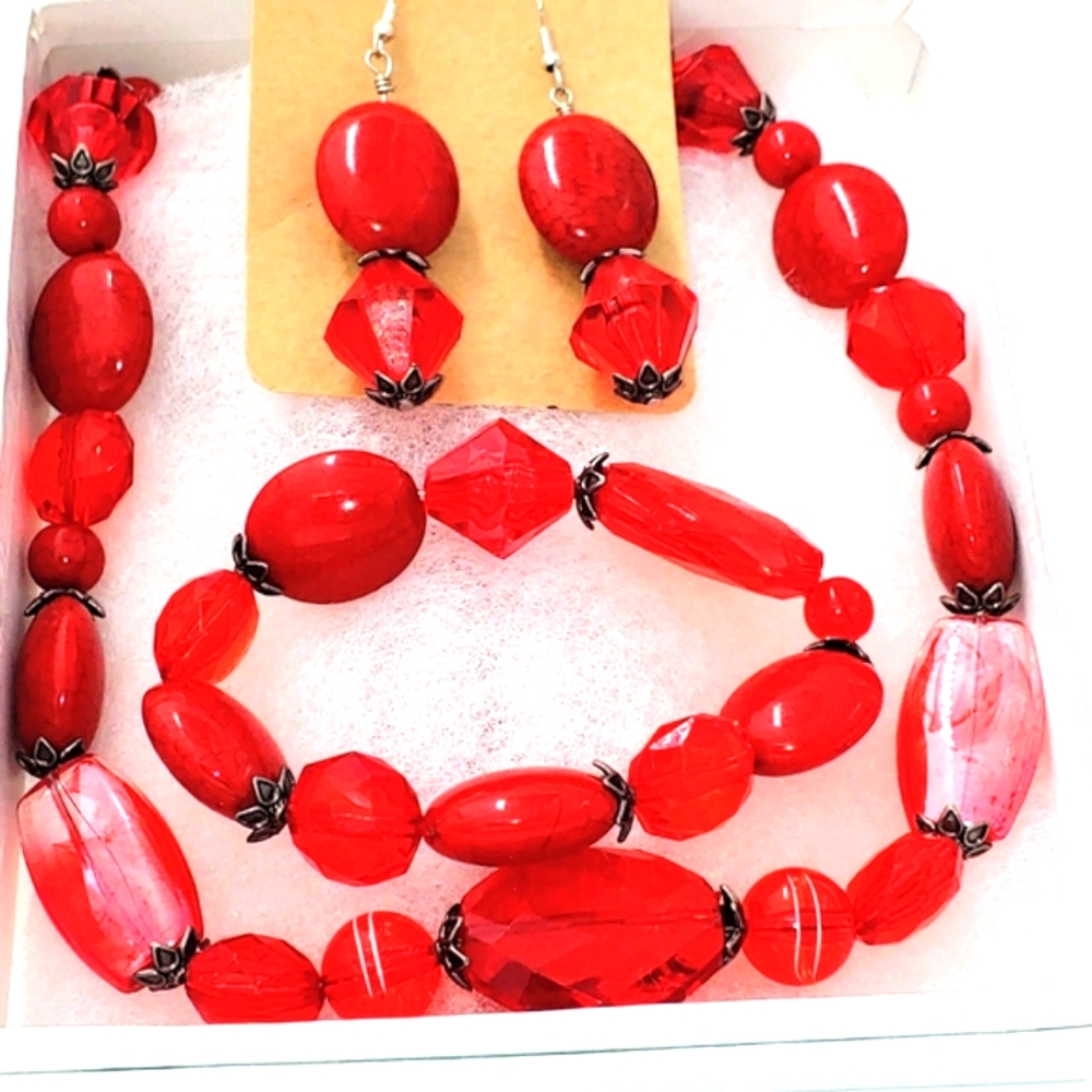 259NEB115 Handmade 3-Piece Red Jewelry Set